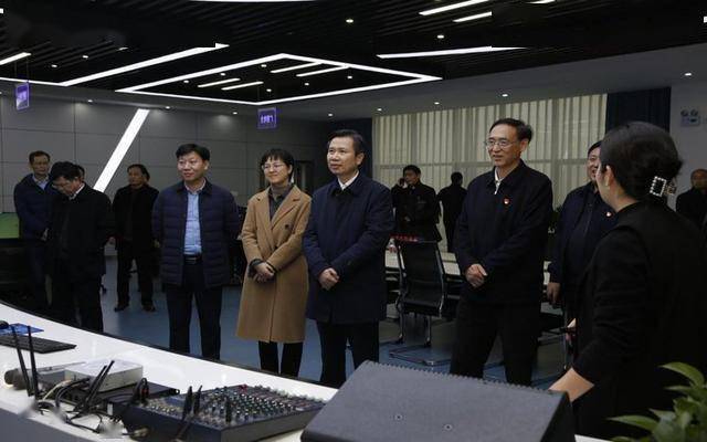 十大足球赌注软件|
延津融媒：深化媒体融合 提升服务水平(图2)