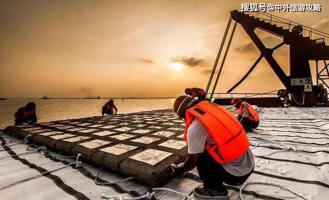 中国速度 4万人遇水搭桥 震惊世界‘足球赌注软件APP’(图2)
中国速度 4万人遇水搭桥 震惊世界‘足球赌注软件APP’(图2)