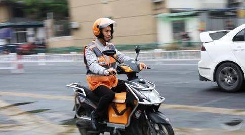 
从外卖小哥到中国诗词大会冠军, 雷海为战胜北大硕士后, 有何去向？“十大足球赌注软件排行榜”(图6)